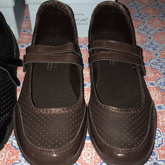Two pairs of Jessica weekend casual flats - Picture 6 of 13